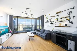 Image of Stunning New 2 Bedrooms Apt Shopping & Parking