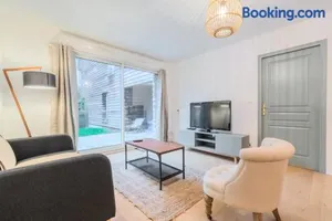 Image of One bedroom apartment with parking & terrace