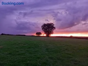 Image of Les Chaumes Violettes-Chambres & Table d'hôtes à la campagne, Berry
