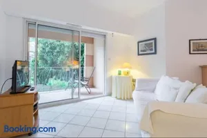 Image of St JEAN CAP FERRAT CENTRAL CONTEMPORARY LOVELY WIFI