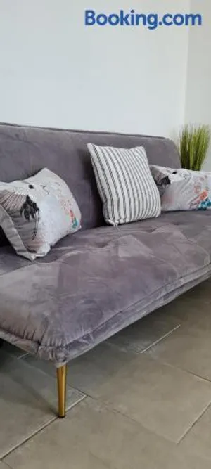 Image of SHM Stays Leicester. Newly Renovated!! 15 min drive from City Centre, University. 9 min Drive to Leicester City Stadium, 5 min drive to M1 & M69. 2 min walk to bus stop.