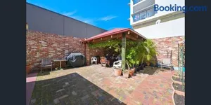 Image of Emu Backpackers Perth - note - Valid Passport required for check in