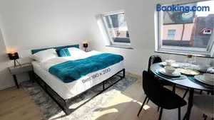Image of ELApart by Homely Stay - Moderne Apartments direkt im Stadtzentrum mit Self-Check-in