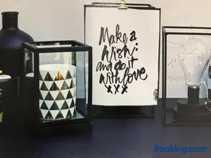 Image of LE MARAIS-SAINT MARTIN working & living