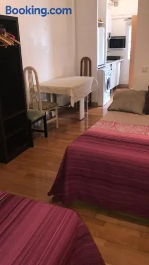 Image of Apartamentos pandiellos I