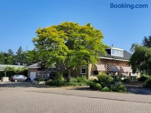 Image of Carmen's Stay In - Jaagweg 13 - Ilpendam - 15 minuten naar Amsterdam met de bus