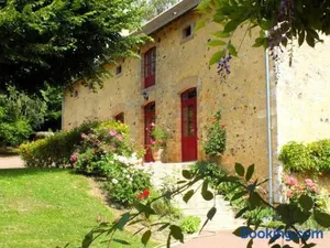 Image of Charme et authenticité : gîte pour 4 pers. en bord de rivière avec jardin enchanteur en Sarthe - FR-1-410-236