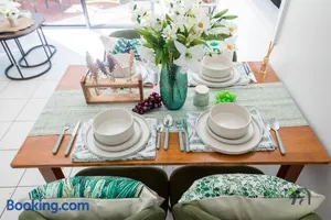 Image of Sunny and Vibrant Home