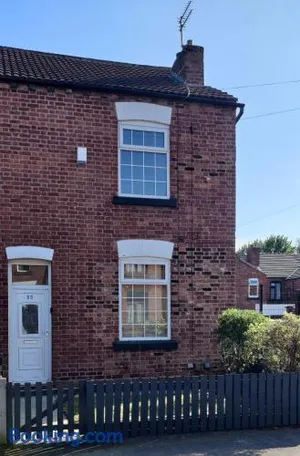 Image of Victorian Semi Detached House behind the High Street
