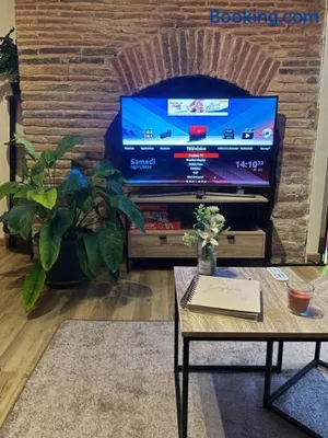 Image of La Jungle Room