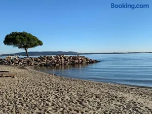 Image of Appartement Duplex à Mèze avec Terrasse et Garage Proche Port et Plage - 2 Clés - FR-1-604-30