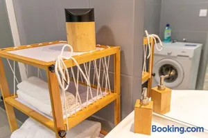 Image of Easy Location - Parking - Free Wifi - Tourism and Business