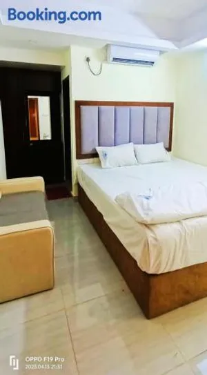 Image of Hotel Crown City