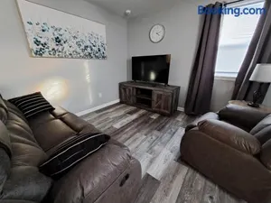 Image of Illini Hideaway