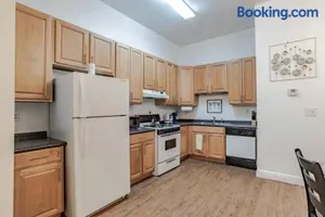 Image of Historic District Apartment Quiet Street Central Location!
