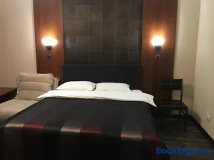 Image of Alexandra Apartments