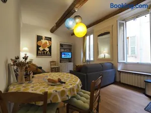Image of 2 Bedroom Apartment Old Town Centre