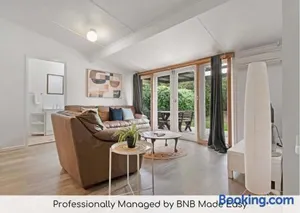 Image of Kincaid Cottage - Cozy 2 Bed Home, CBD Location