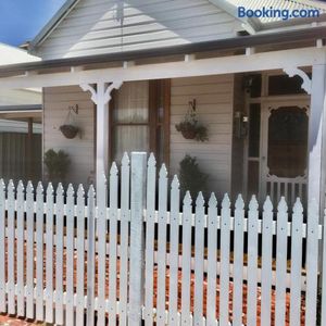 Image of Railway Cottage