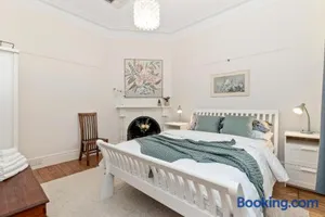 Image of KING44 - King Charming