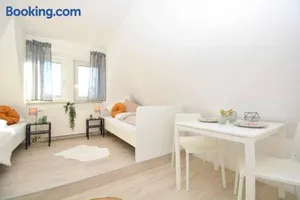 Image of CO03-HI Apartment in Coburg