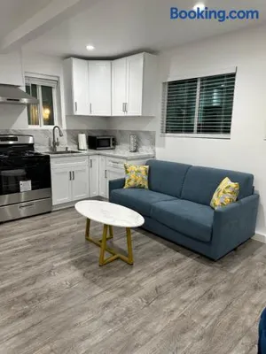 Image of Cozy studio brand new Granada hills
