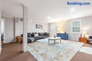 Image of Cozy basement apartment