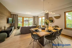 Image of Paradisa Terrasse Mont-Blanc Central 3-bedroom with Mont-Blanc View!