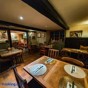 Image of The Rose & Crown In Trent