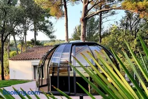 Image of La Bonne Etoile Marseille ! Hébergement romantique ! Jacuzzi et Piscine chauffée