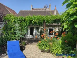 Image of Gîte douillet près canal de Berry: Wifi, jardin fleuri, parking, tout compris, lits faits à l'arrivée - FR-1-586-25