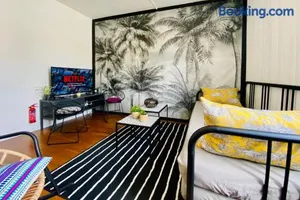 Image of La Maison des Plantes, charmante, atypique et cosy pour 4 personnes avec parking et jardin