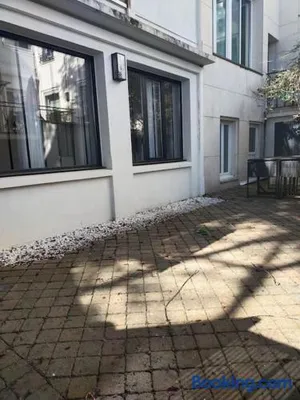 Image of 2 pièce avec terrasse ensoleillé