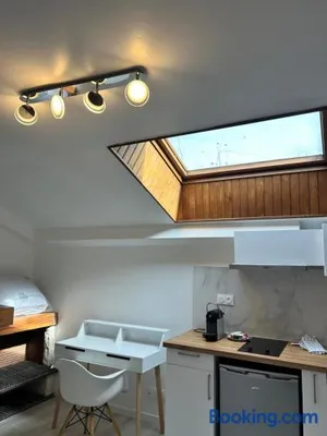 Image of studio 21m2 équipé et meublé centre ville Massy