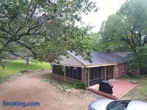Image of Nashville Elegance Enjoy Southern Comfort in Style