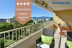 Image of Close to downtown Cannes swimming pool and sea view
