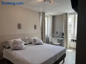 Image of Artimon By Les Ambassadeurs