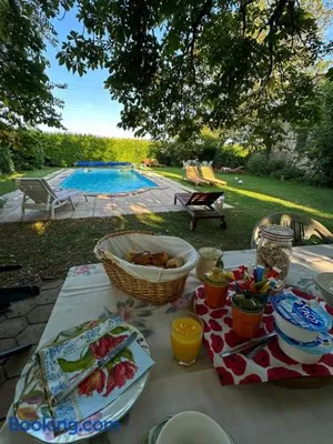 Image of Chez Janie Hirst