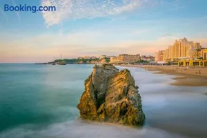 Image of Studio et piscine sur la grande plage