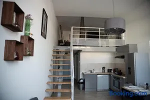 Image of Le Passementier, T2 duplex grand volume parking souterrain wifi Netflix