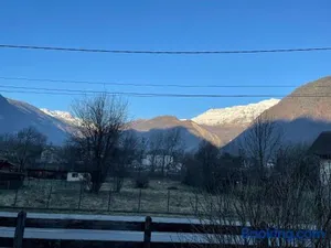 Image of au pied de la vallée