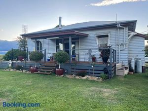 Image of Country charm on acreage