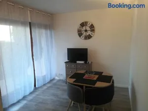 Image of Le Cosy