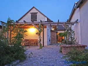Image of Apartment Landart