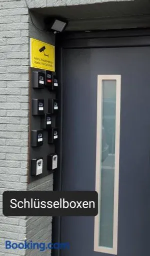 Image of Eva's Hostel - Self Check-In & Only Private Rooms