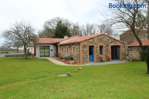Image of Maison de charme à Mouzillon - Jardin et terrasse accueillante