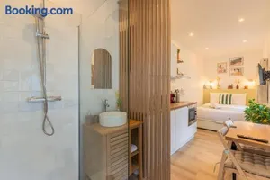 Image of Studio fonctionnel, équipé avec jardin proche gare