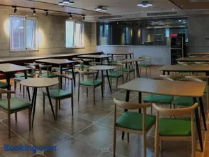 Image of James Joyce Coffetel Anyang Railway Station Wenfeng Avenue Yinxu Scenic Spot