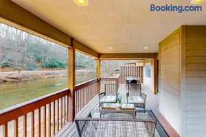 Image of North River Views