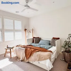 Image of Escape to a Stylish Retreat House in Parkdale